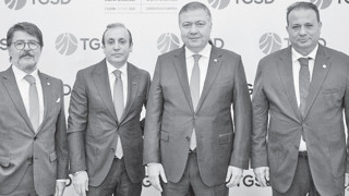 “Tekstil ve hazır giyim istihdamın sigortasıdır”