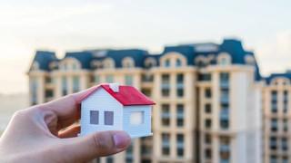 Yurt dışından gayrimenkul alımı 3 milyar dolara koşuyor