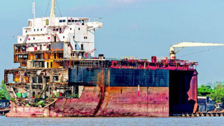 AB, hurda için gemilere göz dikti