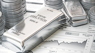 Gümüş faz değiştirdi