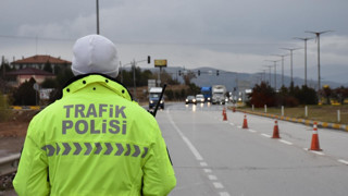 Trafikte kurallar sertleşiyor: Tekrarlanırsa ehliyetinize el konulacak