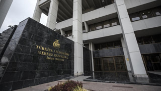 Mevduat kredi faiz marjı banka kârlarını baskılıyor