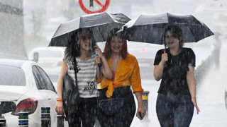 Meteoroloji uyardı: Gök gürültülü sağanak alarmı! İşte il il hava durumu tahminleri