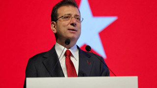 Ekrem İmamoğlu CHP'den istifa etti