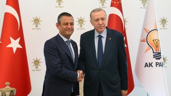Cumhurbaşkanı Erdoğan'dan, Özgür Özel'e 'geçmiş olsun' telefonu