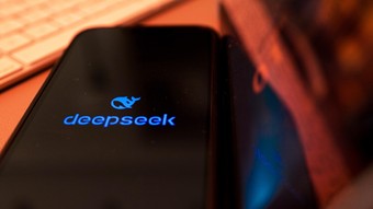 DeepSeek hangi panikle çöküşü tetikledi?