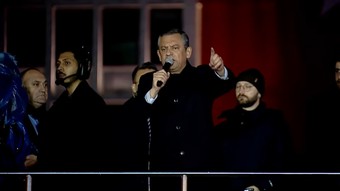 Özgür Özel'den medyaya boykot çağrısı