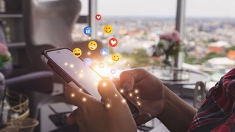 Emojiler cinsel taciz sayıldı! Mesajlarda tespit edildi, para cezası verildi