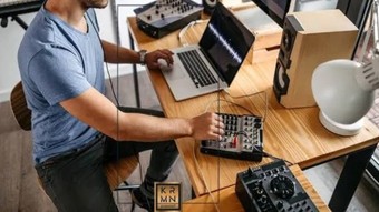 İş yerinde müzik çalan yandı! Telif ücreti ve hapis cezası geliyor