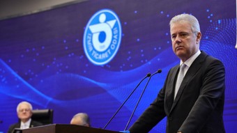 İZTO Başkanı Mahmut Özgener: "Ticari kredi kartlarındaki kısıtlamalar, iş insanlarının elini kolunu bağlıyor"