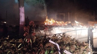 Şile'de alevli gece: Yan yana bulunan 6 restoran yandı (Video)