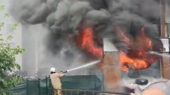 Pendik'te işyerinde yangın: Ekipler sevk edildi