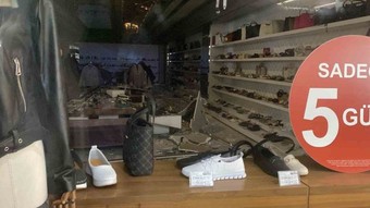 Mersin'de mağazanın tavanı çöktü: Biri çocuk 2 kişi yaralandı