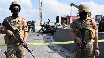 İsrail'in Lübnan'da İHA'yla hedef aldığı araçta bir kişi hayatını kaybetti