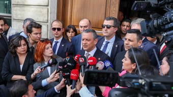 Özgür Özel: Saldırganın sokak röportajında anlattığı gibi "derin güçlerin kontrolünde" olduğu aşikar