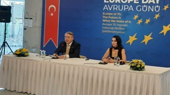 AB Komisyonu'ndan Montrö övgüsü, Türkiye’nin Rusya-Ukrayna arasında rol oynamasına destek
