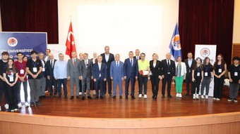 En iyi projelerin sahipleri ödüllerini aldı
