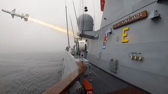 ATMACA hedefi darmadağın etti! İşte TCG Kınalıada’dan nefes kesen atış