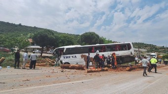 Çanakkale’de zincirleme kaza: 6 ölü, çok sayıda yaralı var (Video)