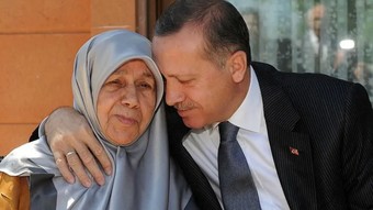 Cumhurbaşkanı Erdoğan'dan "Anneler Günü" mesajı