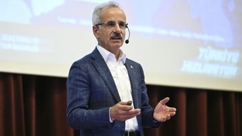 Bakan Uraloğlu duyurdu: Yeni otoyol ve hızlı tren hatları geliyor