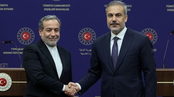 Hakan Fidan, İranlı mevkidaşı Erakçi ile nükleer müzakereleri görüştü