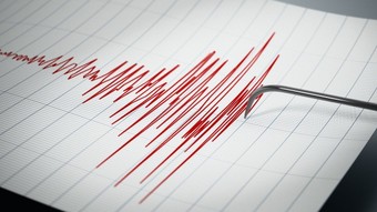 Son dakika: Ege Denizi'nde deprem! Beşik gibi sallanıyor