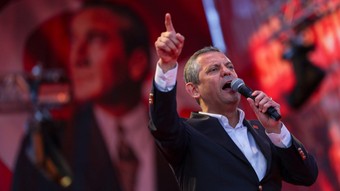 Özgür Özel asgari ücret çıkışı: 2015'teki metal fırtınayı hatırlattı