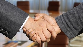 İş dünyasının devletten beklentileri konusunda Herzberg ne derdi?