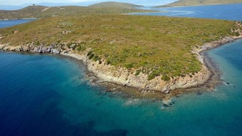 Ayvalık’ta Maden Adası’nda mahsur kalan 27 kişi kurtarıldı