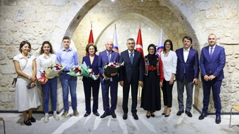 Gürüz Ailesi, Mersin’e bir okul daha kazandırıyor