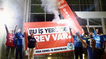 İzmir Büyükşehir Belediyesinde 23 bin işçi greve gitti