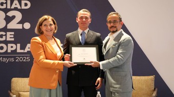 Ali Sabancı, EGİAD’a konuk oldu: “Gen havuzuna saplanmak aile şirketlerini zayıflatır”