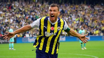 Edin Dzeko, Fenerbahçe'den ayrıldığını açıkladı