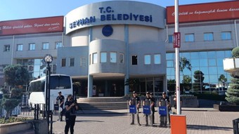 Adana'da Seyhan ve Ceyhan belediyelerine operasyon