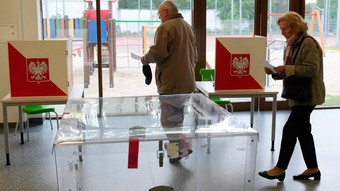 Polonya'da cumhurbaşkanı seçimi: İkinci tur için oy verme işlemi başladı