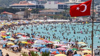 Turizm cenneti Çeşme'de yüzde 13 alarmı: Belediyeden sıkı tasarruf kararları geldi
