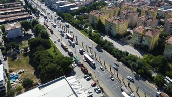 Bayram tatili başladı: Otoyol ve kara yollarında yoğun trafik oluştu