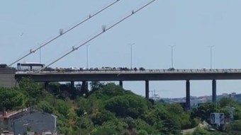 15 Temmuz Şehitler Köprüsü'nde şüpheli hareketlilik: Bir kişi köprüye çıktı