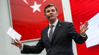 Manisa Büyükşehir Belediye Başkanı Ferdi Zeyrek hastaneye kaldırıldı: Durumu ağır