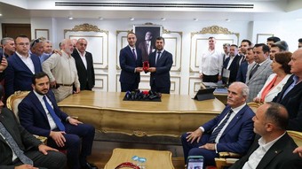 Gaziosmanpaşa Belediye Başkanvekili AK Partili Eray Karadeniz görevine başladı