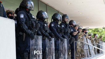 Los Angeles'ta sokağa çıkma yasağı ilan edildi