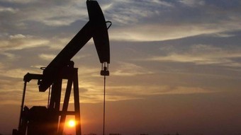 İsrail, İran'ı vurdu, petrol fiyatları fırladı