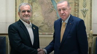 Cumhurbaşkanı Erdoğan, İran Cumhurbaşkanı Pezeşkiyan ile görüştü
