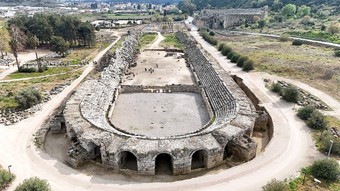 Şişecam 90. yılında camın tarihine ışık tutuyor