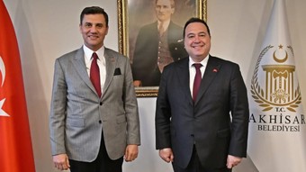 Manisa Büyükşehir Belediyesi'nin yeni başkanı Besim Dutlulu oldu