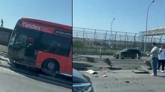 Son dakika: Haliç Köprüsü'nde metrobüsü taşıyan çekici tır kaza yaptı