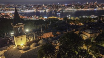 Topkapı Sarayı'nda gece turları başladı! Yaz boyu devam edecek