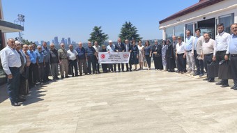 Dilovası Kaymakamlığı, yaşlılara kültür gezisi düzenledi