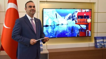 Bakan Kacır duyurdu: Türkiye, Antarktika'da daha aktif rol oynamaya hazırlanıyor